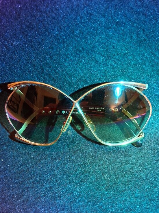 Christian Dior Vintage 70s/80s Oversized Butterfly Sunglasses 2056 Austria Gold main image 10